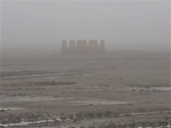 مرزبندی زمین های حاصل از پسروی آب دریا در سواحل گلستان آغاز شد .