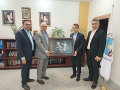 دیدار مدیر شعب بانک کشاورزی با مدیر کل بیمه ایران استان گلستان