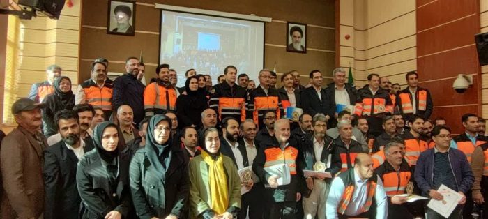 پیگیر پروژه های عمرانی در دست اجرا هستیم