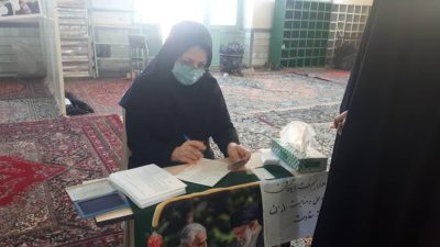 توزیع سیم کارت رایگان همراه اول در نماز جمعه آزادشهر