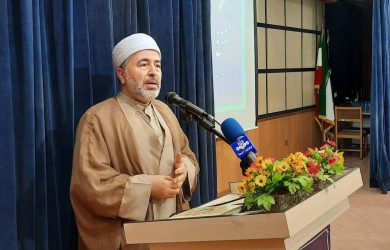 فرهنگ و فکر بشری تمدن ساز است / اقوام و مذاهب گل های گلستان خداوندی هستند
