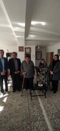 دیدار مدیر مخابرات شهرستان گرگان با خانواده شهید یونسی
