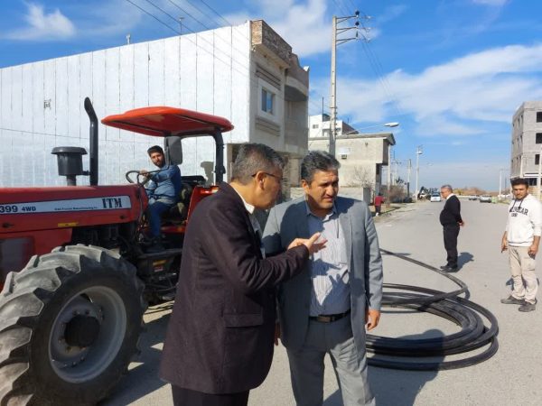 بازدید فرماندار بندرترکمن از روند اجرای فیبر نوری مخابرات در این شهرستان