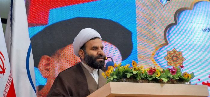چراغ عقلانیت و دانش در پرتو نمازجمعه پرفروغ می شود / برخی تریبون ها نمی خواهند اهل سنت رشد کند
