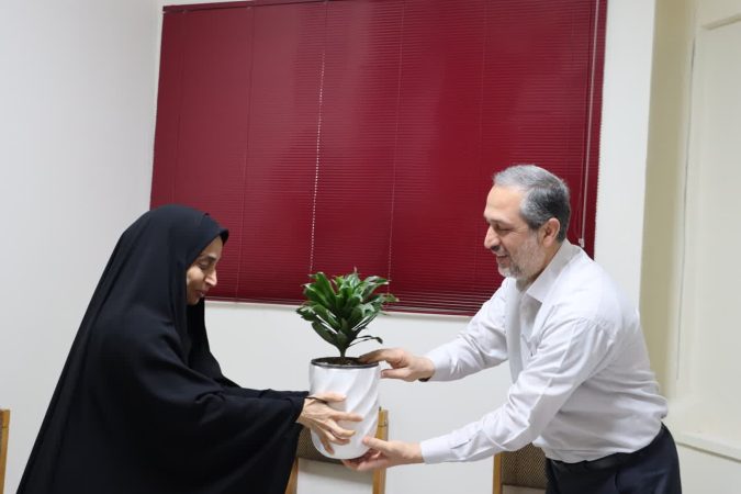 تجلیل ازمدیر حراست انتقال خون استان گلستان درآستانه میلاد منجی عالم بشریت و هفته بزرگداشت سربازان گمنام امام زمان(عج)