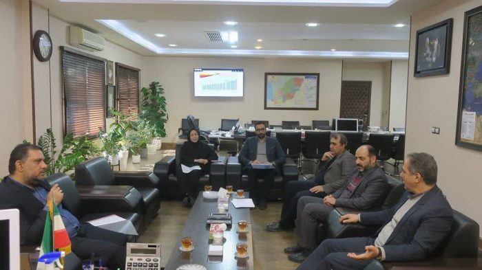 حمایت حداکثری از اداره کل زندان استان در جهت توسعه اشتغال و کارآفرینی در حوزه اقتصادی،اجتماعی و فرهنگی