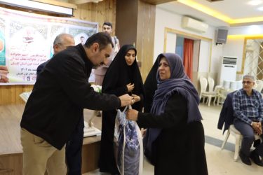 مراسم تکریم وتحکیم خانواده وتجلیل ازخانواده معظم شهدای اهداکننده خون دراستان گستان