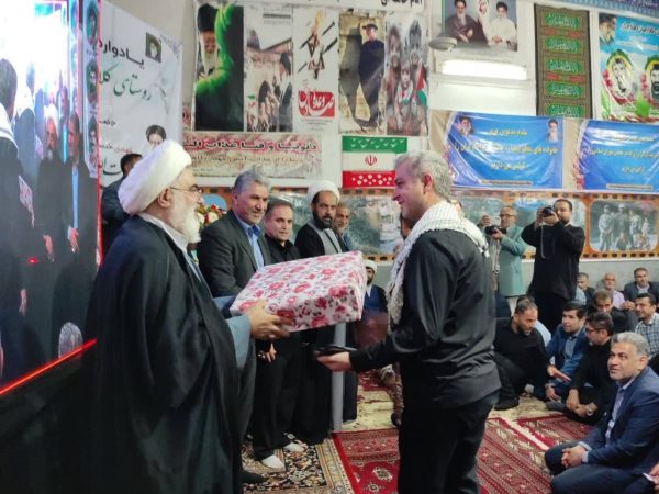 تجلیل از حاجی مشهدی مدیرکل امور مالیاتی استان گلستان