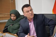 صادرکنندگان و تولیدکنندگان با محدودیت مواجه‌اند/ انحصار خرید توتون باید شکسته شود