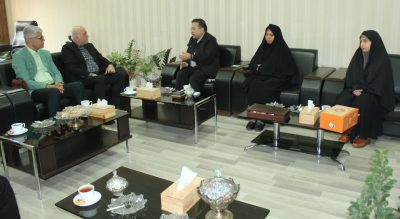 انسان مداری و کرامت انسانی اولین وظیفه ماست