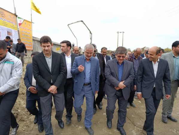 بازدید معاون وزیر راه و شهرسازی از احداث پل ریلی قره‌سو