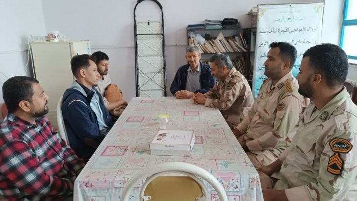 نقش معلمان فراتر از آموزش کتابهای درسی است