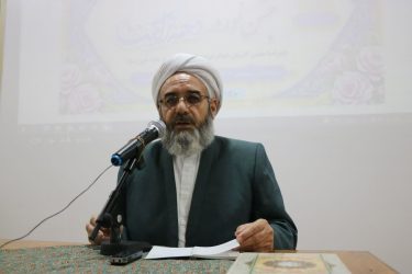 اهل بیت (ع)، الگوی جامعه اسلامی هستند
