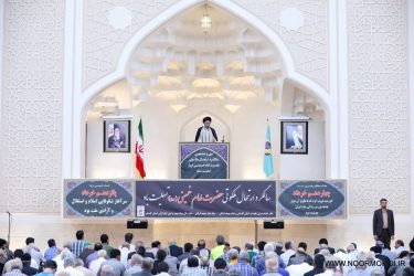 امام خمینی عارف میدان‌دار و خدمتگزاری درمکتب علوی بود
