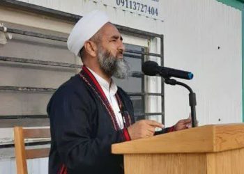فداکاری و همدلی در برابر ظلم