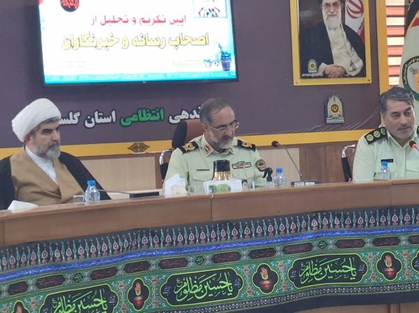 خبرنگاران پل ارتباطی بین مردم و حاکمیت هستند