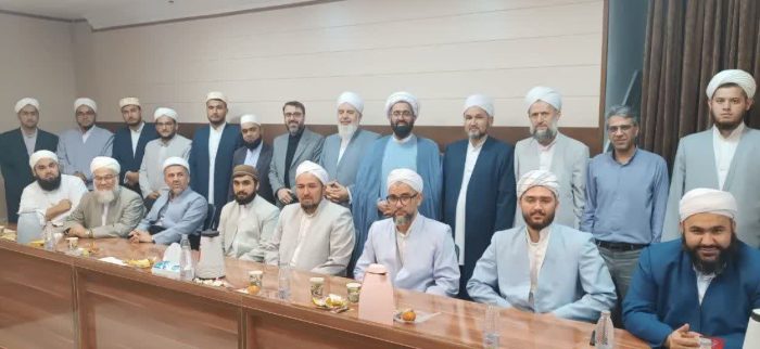 نشست صمیمی نمایندگان طلاب و رابطین، با مشاوران دبیر شورای برنامه‌ریزی مدارس علوم دینی اهل سنت کشور در گنبدکاووس