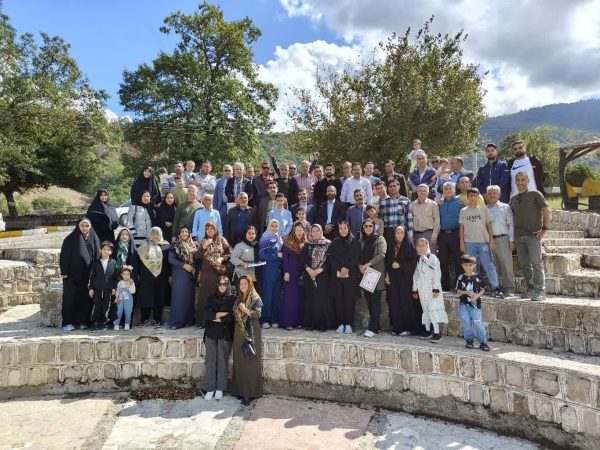 پیاده‌روی خانوادگی کارکنان اداره غله و خدمات بازرگانی گلستان به مناسبت هفته دفاع مقدس
