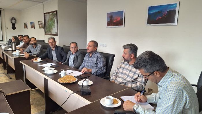 جلسه مشاورین نظارتی و پیمانکاران منابع طبیعی گلستان برگزار شد