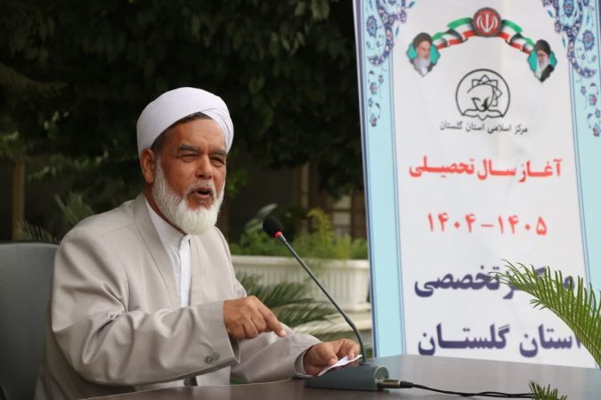تلاش برای ارتقای علمی طلاب و برگزاری کارگاه‌های پایان‌نامه‌نویسی