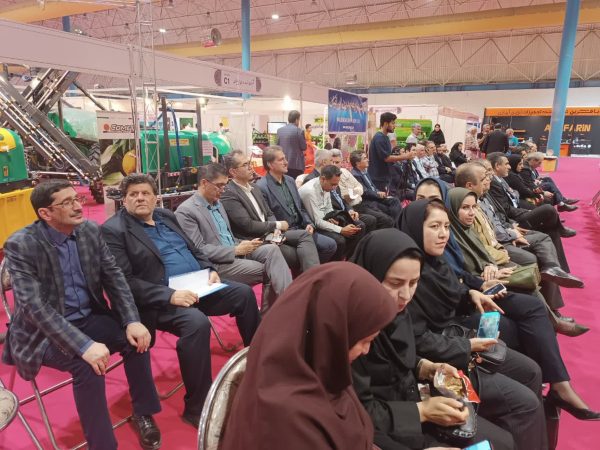 نمایشگاه گلستان، سکوی همکاری تازه تولیدکنندگان و خدمات حمایتی کشاورزی