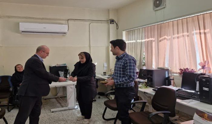 تجلیل از پاسخگویان برتر مرکز تماس ۱۱۸ مخابرات منطقه گلستان