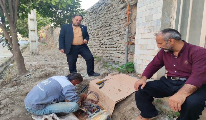 رفع خرابی کابل مخابرات و بازگردانی ارتباط ۴۰۰ مشترک روستای بالاجاده