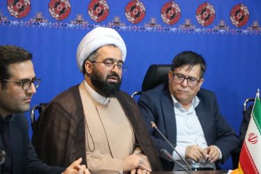 تقابل تمدن غربی با اسلامی حربه دشمن است / مواضع صریح و انقلابی بیان شود