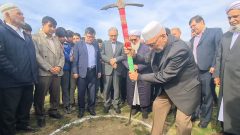 کلنگ‌ مدرسه خیرساز «انقلاب» بصیرآباد گمیشان به زمین زده شد