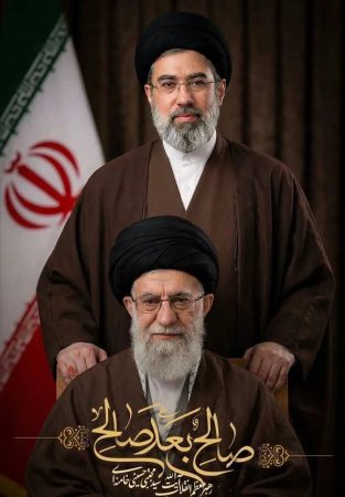 مجلس خبرگان رهبری، با اکثریت قاطع آرا، آیت‌الله حاج سیدمجتبی خامنه‌ای را به عنوان سومین رهبر جمهوری اسلامی ایران معرفی کرد
