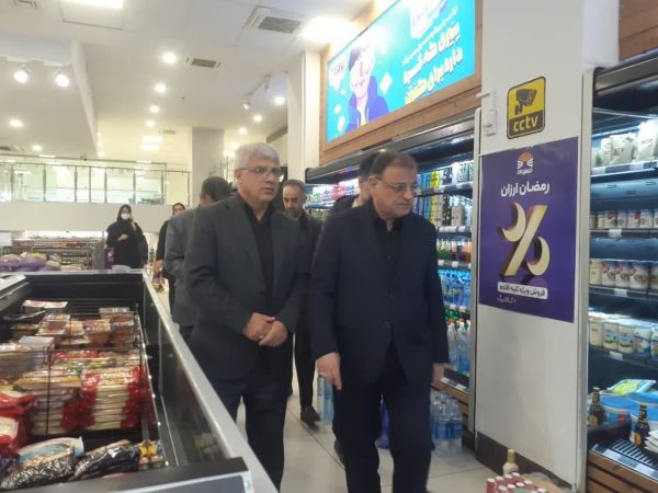 بازدید میدانی علی اصغر طهماسبی استاندار گلستان، از فروشگاه عرضه کالا در گرگان و بررسی وضعیت موجودی کالا