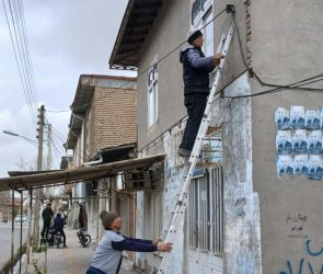 عملیات کابل‌کشی فیبر نوری در خیابان امام خمینی (ره) شهرستان گمیشان آغاز شد