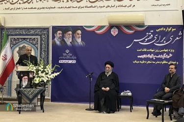 هنرمندان ایستادگی ملت ایران را به نسل‌های آینده روایت کنند