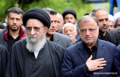 برگزاری مراسم عزاداری و دسته‌روی روز شهادت امام جعفر صادق‌(ع) در گرگان با حضور آیت‌الله نورمفیدی و استاندار گلستان