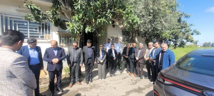تجلیل از خانواده خیر مرحوم حاج رضا کردکتولی به‌دلیل اهدای دستگاه سونوگرافی به بیمارستان بقیه‌الله (عج)