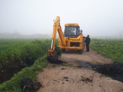 آغاز لایروبی کانال‌های سطحی قرق در پی هشدار نارنجی هواشناسی