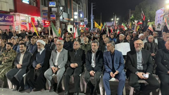 اجتماع پرشور مردم بندرترکمن با حضور استاندار گلستان برگزار شد