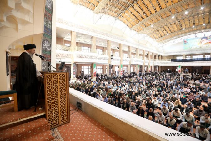 اقامه نمازجمعه گرگان به امامت آیت‌الله نورمفیدی در مصلای وحدت