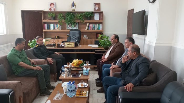 دیدار معتمدین و مسئولان شورای اسلامی روستای عطاآباد با فرمانده انتظامی شهرستان آق قلا