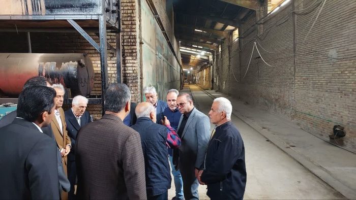 تقدیر از کارگران نمونه و پیگیری مشکلات کارخانه سامان تیغه گرگان