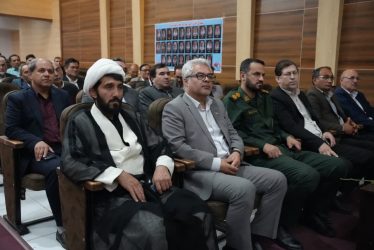 برگزاری مراسم تجلیل از معلمان نمونه و بازنشستگان شهرستان ترکمن