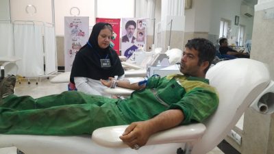 قهرمان گمنام شهر، ناجی بیماران شد؛ اهدای خون کارگر شهرداری گرگان