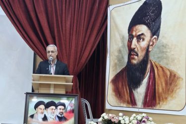 مختومقلی فراغی حلقه پیوند اقوام و پیام‌آور وحدت و انسانیت است