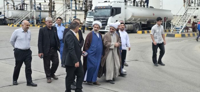 ستایش نقش کلیدی نیروهای عملیاتی شرکت ملی پخش فرآورده های نفتی توسط امام جمعه گنبدکاووس در بازدید میدانی انبارنفت