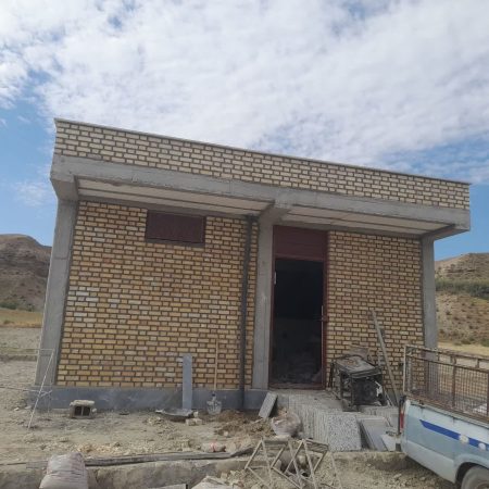 پیشرفت ۹۰ درصدی پروژه احداث ساختمان سرچاهی روستای اله نور شهرستان مراوه تپه