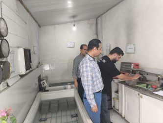تأکید بر ارتقای دقت در آزمایش‌های کنترل کیفیت در بازدید معاون فنی و مسئول شعبه شهرستان گرگان از پروژه‌ تهیه و نصب نیوجرسی