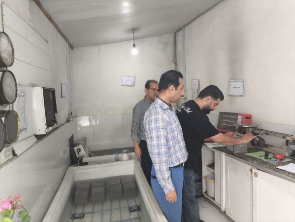 تأکید بر ارتقای دقت در آزمایش‌های کنترل کیفیت در بازدید معاون فنی و مسئول شعبه شهرستان گرگان از پروژه‌ تهیه و نصب نیوجرسی