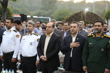 آبشار صخره‌ای ناهارخوران با حضور مسئولین به بهره‌برداری رسید/ تجلیل از کارگران و بازنشستگان شهرداری گرگان