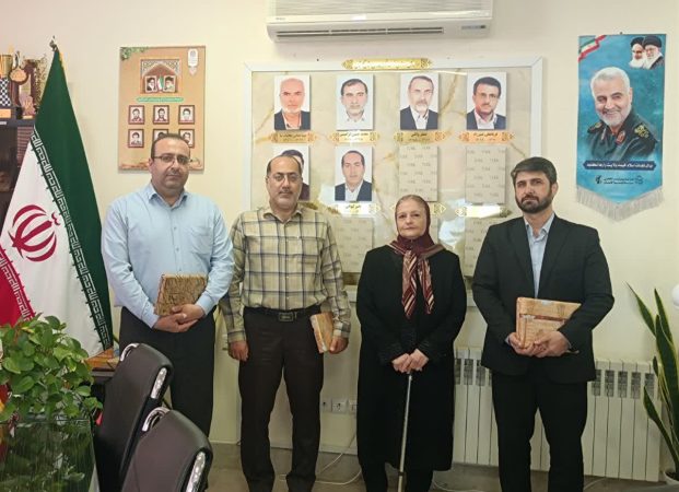 دیدار بانوی خیر مدرسه ساز با مدیر کل نوسازی مدارس گلستان