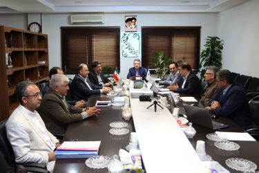 تأکید مدیرکل امور اقتصادی و دارایی گلستان بر نقش پیشرانِ طرح‌های فولاد سبز و شیرین‌سازی آب در تحقق توسعه متوازن استان